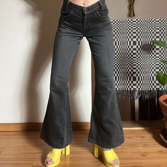 Vintage Levi’s Bellbottoms - Picture 3 of 6
